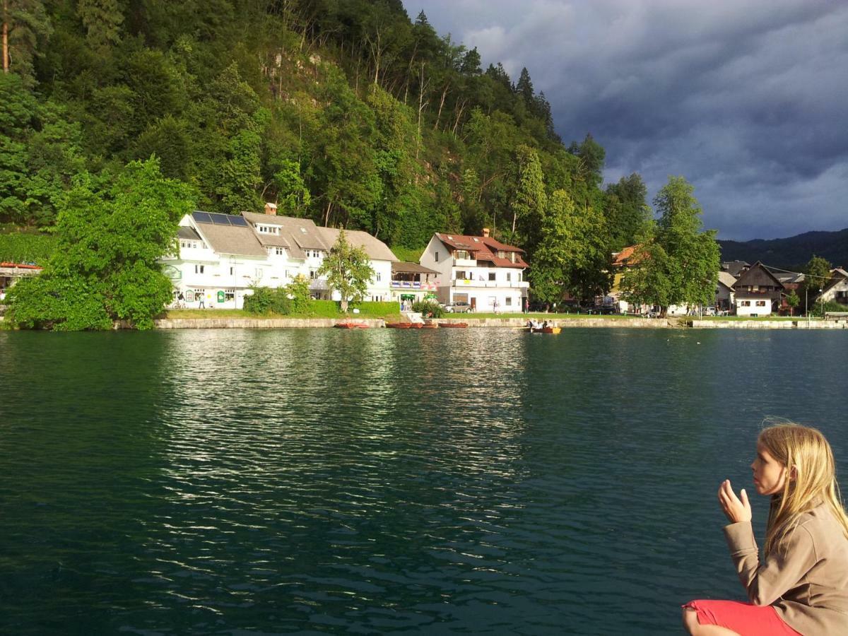 Pletna Lake View Apartment Bled Eksteriør billede